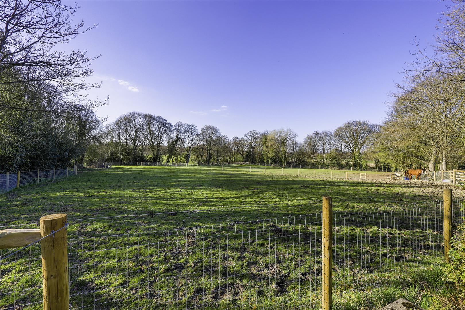 Walton Back Lane, Somersall, Chesterfield Dales and Peaks
